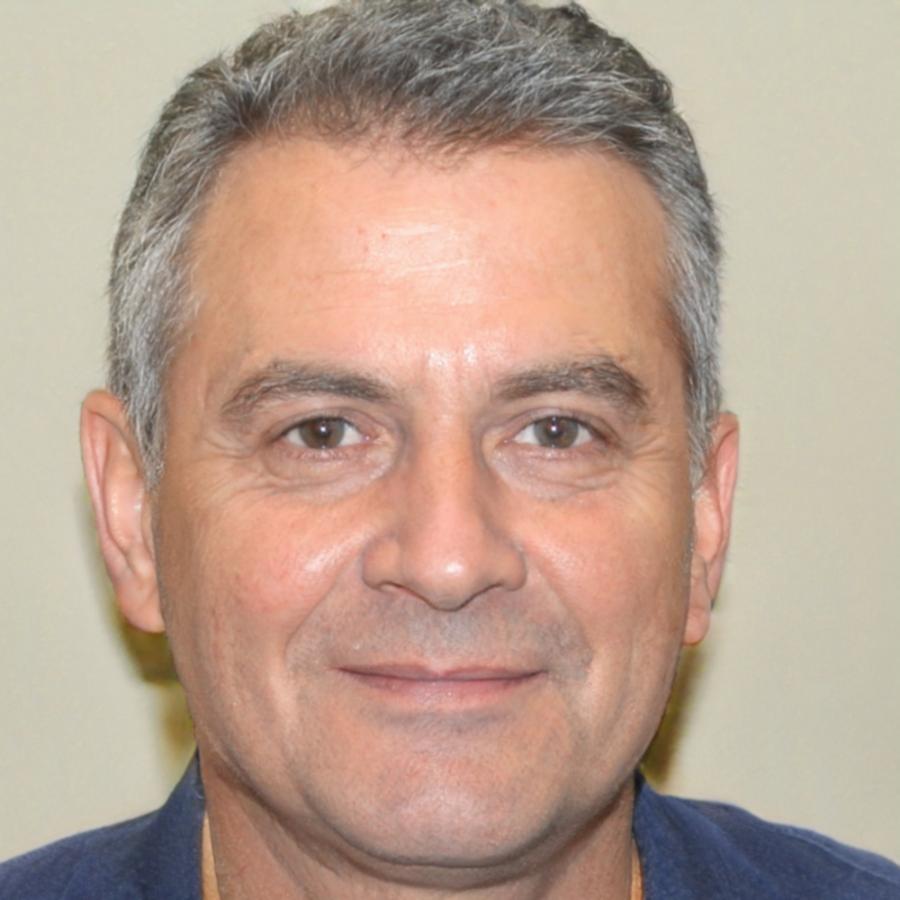 Portrait of Nhan Kowalski, Lead Financial Planning Consultant